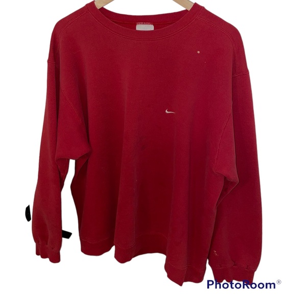 Vintage 90’s Nike Essential Embroidered Sweatshirt In Red - Picture 2 of 7
